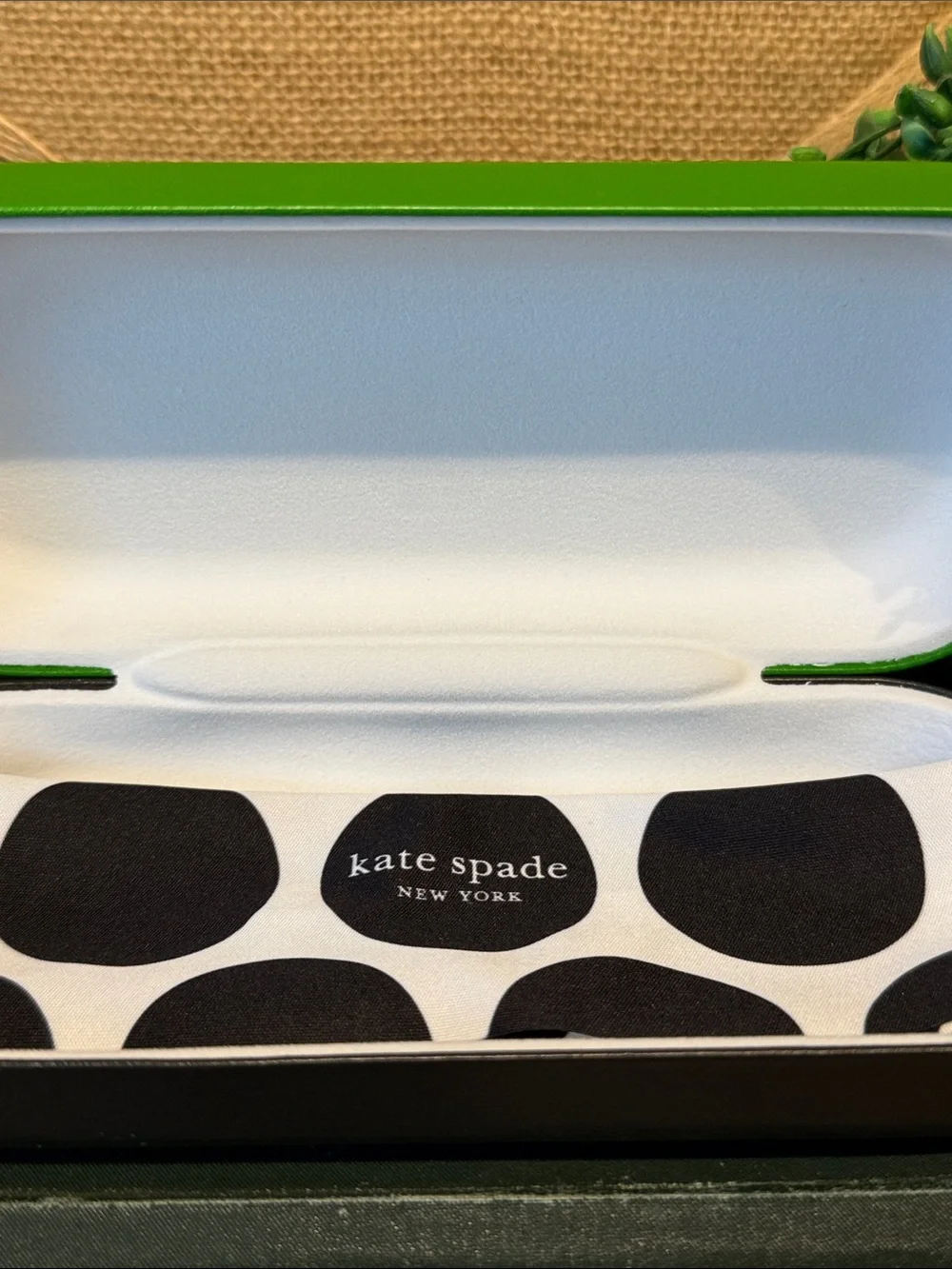 kate spade Green and Black Hard Eyeglass Case